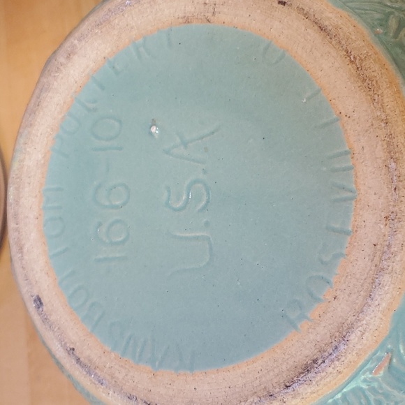 💥SOLD💥Roseville Ransbottom Watering Girl Yelloware,Whole Set - Picture 6 of 7